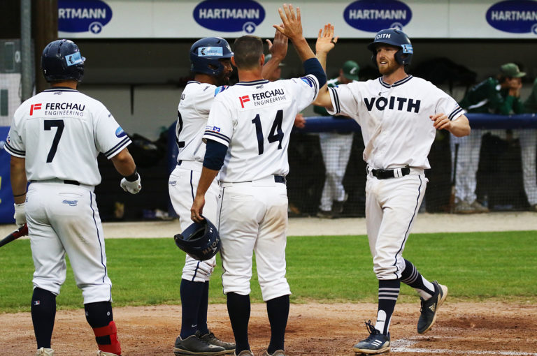 Heidenheim celebrates sweep victory / Regensburg loses pitcher’s duel